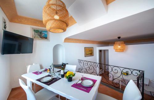 Praiano Apartment | Casa Cimino B - A Romantic Retreat Among the Stairs of Praiano