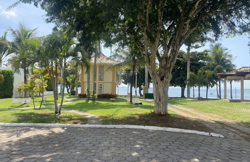 Araruama House | Casa com 3 Quartos em Condominio com Acesso Privativo Para a Lagoa