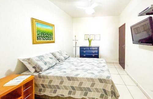 Itanhaem House | Casa com churrasqueira e piscina em Itanhaem