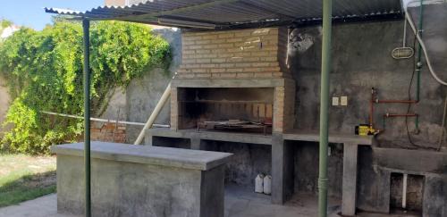Santiago del Estero House | Casa con garaje sobre avenida