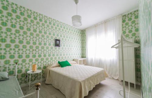 Boiro Apartment | Casa con jardín en Cabo de Cruz, Boiro