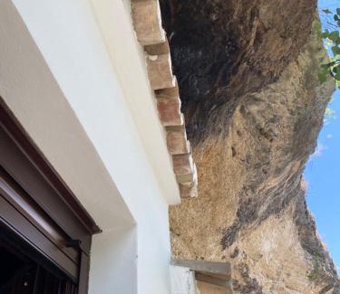 Setenil de las Bodegas House | Casa Cueva Un Rincón en la Roca