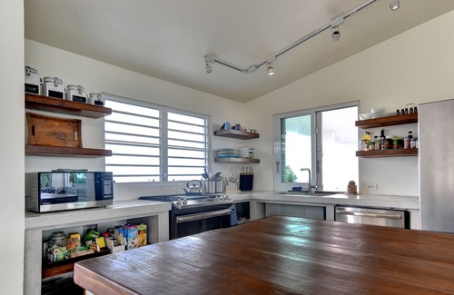 Florida House | Casa Cumbre : Views of the Atlantic and Caribbean Sea with pool