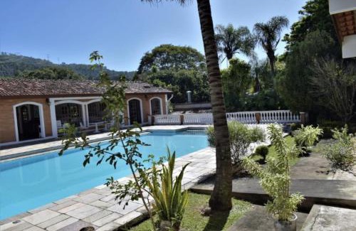 Amparo House | Casa de Campo Pinheirinhos - Chácara Leticia em Serra Negra