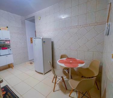 Aparecida House | Casa de Frente com Maria