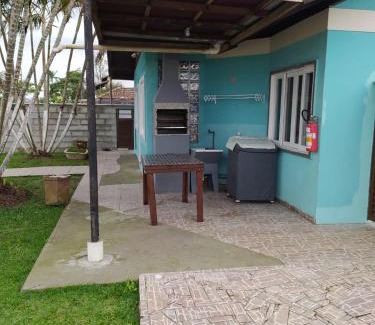 Ubatuba House | Casa de praia com piscina para 05 pessoas