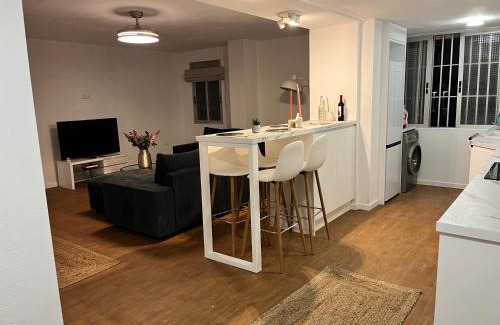Venecia Apartment | Casa Del Mar 1, Gandia Port with Sea View