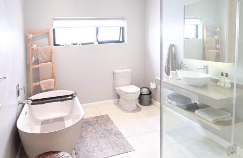 Myoli Beach House | Casa Del Mi Sedgefield