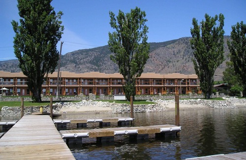 Okanagan-Similkameen Condo | Casa Del Mila Oro Beachfront 2 Bedroom Condo; Book for Spring/Summer 2026