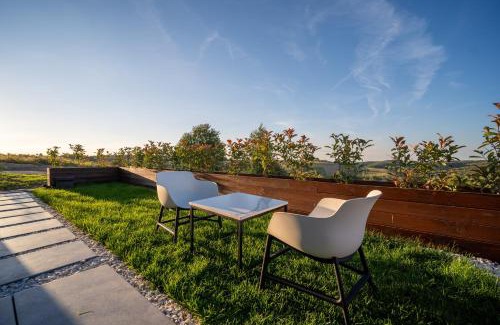 Sinteu House | Casa Deluxe in Sinteu - intersectia intre modern si linistea naturii