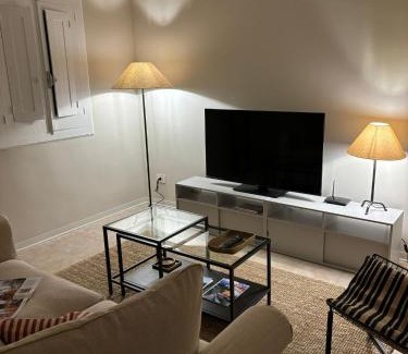 Municipio 1 Apartment | Casa di Leonardo Elegant & Comfort