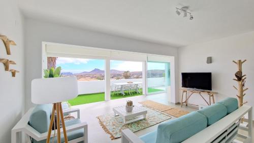 Vila Baleira House | Casa do Pico by Casas dos Lebre