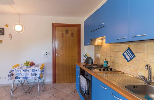 Golfo di Marinella Apartment | Casa Emozione With Shared Pool