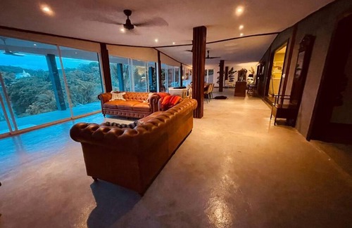 Isla Saboga Villa | Casa Faro