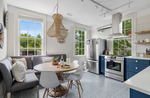 Radcliffeborough House | Casa Fuego - Suite B | Private Porch