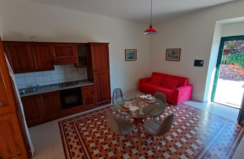 Lu Bagnu House | Casa guascari
