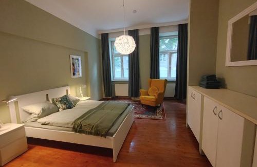 Funfhaus Apartment | Casa Kruegelstein