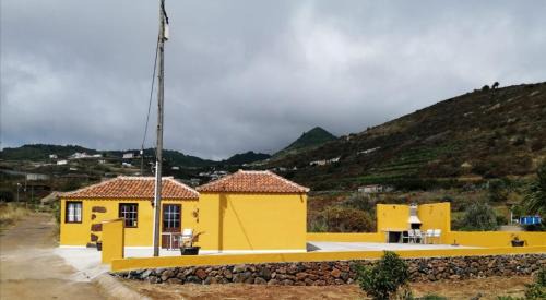 El Granel House | Casa La Rehoya
