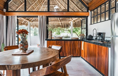 San Francisco Apartment | Casa Latino Palapa