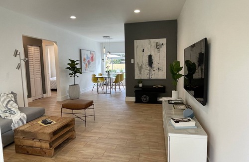 Biscayne Park House | Casa Laura Miami * Family friendly * Amazing Patio.BBQ.Minutes to Beaches.