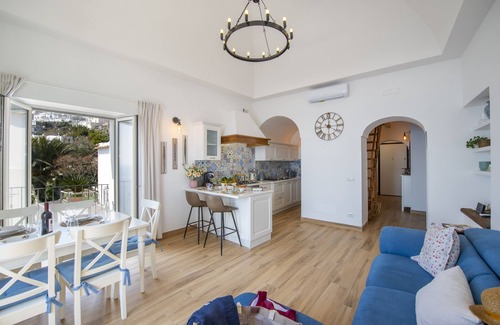 Praiano Ski Chalet | Casa Madonna Del Mare- Villa with sea view, a few steps from the beach