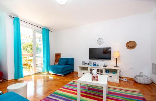 Dubovica Apartment | Casa Mimosa Bright and Soulful