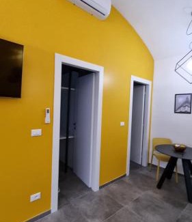 Vanchiglia Apartment | Casa Mirò by HAPPYHOSTORINO