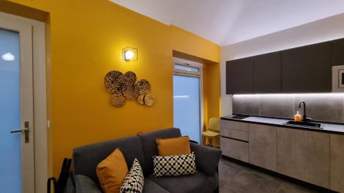 Vanchiglia Apartment | Casa Mirò by HAPPYHOSTORINO
