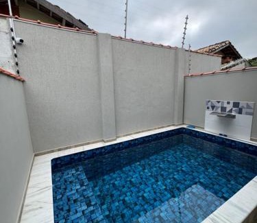 Balneario Santa Eugenia House | Casa nova na praia com piscina - Mongaguá