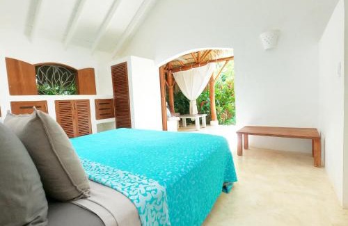La Iglesia Bed & Breakfast | Casa Picaflor B&B