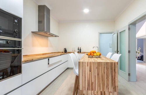 Consell House | Casa Pintor, Charming Townhouse in centre of Consell