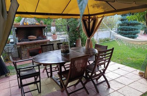 Tsakoi Apartment | Casa Rita ΛΟΥΤΡΑ ΠΟΖΑΡ