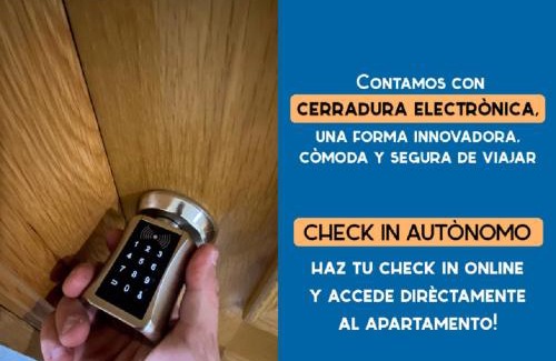 Cadiz Apartment | Casa Ros-PLAYA free parking by Cadiz4Rentals