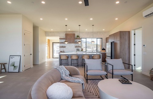 Panorama Heights House | Casa Serrano Joshua Tree- 5 mins from JT village