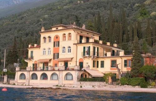 Brenzone sul Garda Apartment | Casa Spiaggia