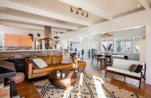 Twentynine Palms House | Casa Tierra - Secluded Oasis with Pool and Hot tub!