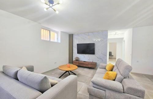 La Solana House | Casa Vencejo & Casa Citrina