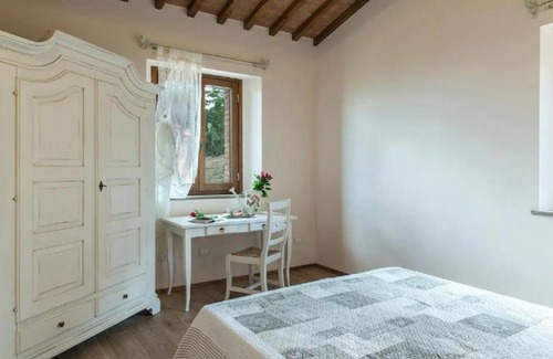Volterra Apartment | Casale con vista colline