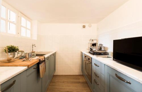 Camogli Apartment | CasaViva - Seafront Haven in Camogli