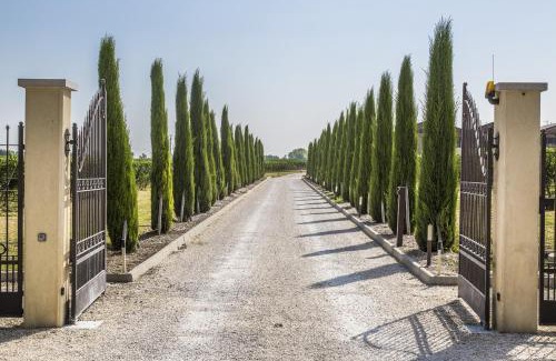 San Benedetto di Lugana House | Cascina Borghetta