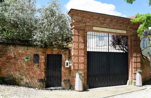 Magliano Alfieri House | Cascina San Bernardo