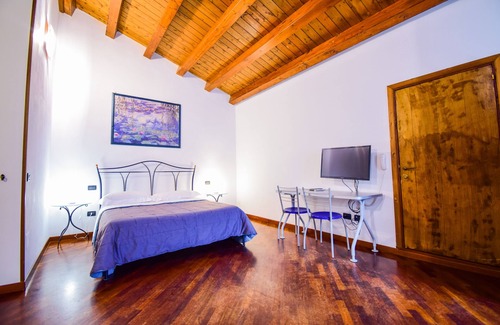 Old Town Bed & Breakfast | Case Ruggero