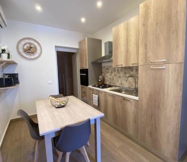 Borgo Vecchio Apartment | Casetta al Molo Trapezoidale