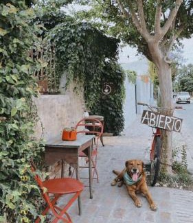 San Antonio de Areco Apartment | Casita: “Granada”