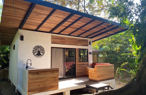 Chiguata Apartment | Casita Samsari. In the heart of Playa Chiquita