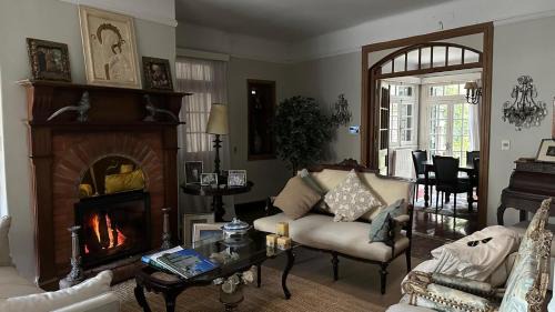 Pocitos House | Casona de Estilo Inglés