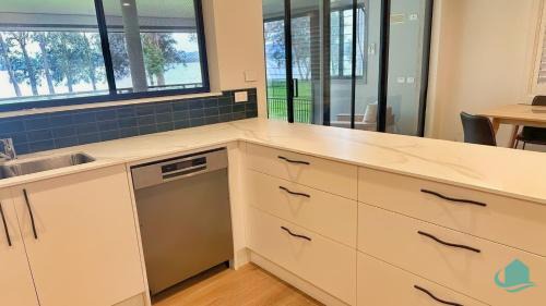 Yarrawonga Park House | Casuarina Waters