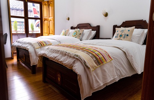 Quito Historic Center Hotel | Catedral Internacional