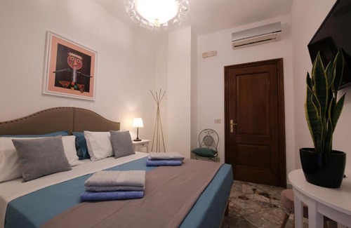 Bari City Centre House | CAVOUR & SAVOIA
