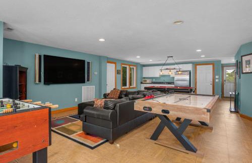 Corolla House | CC230 A Shore Thing